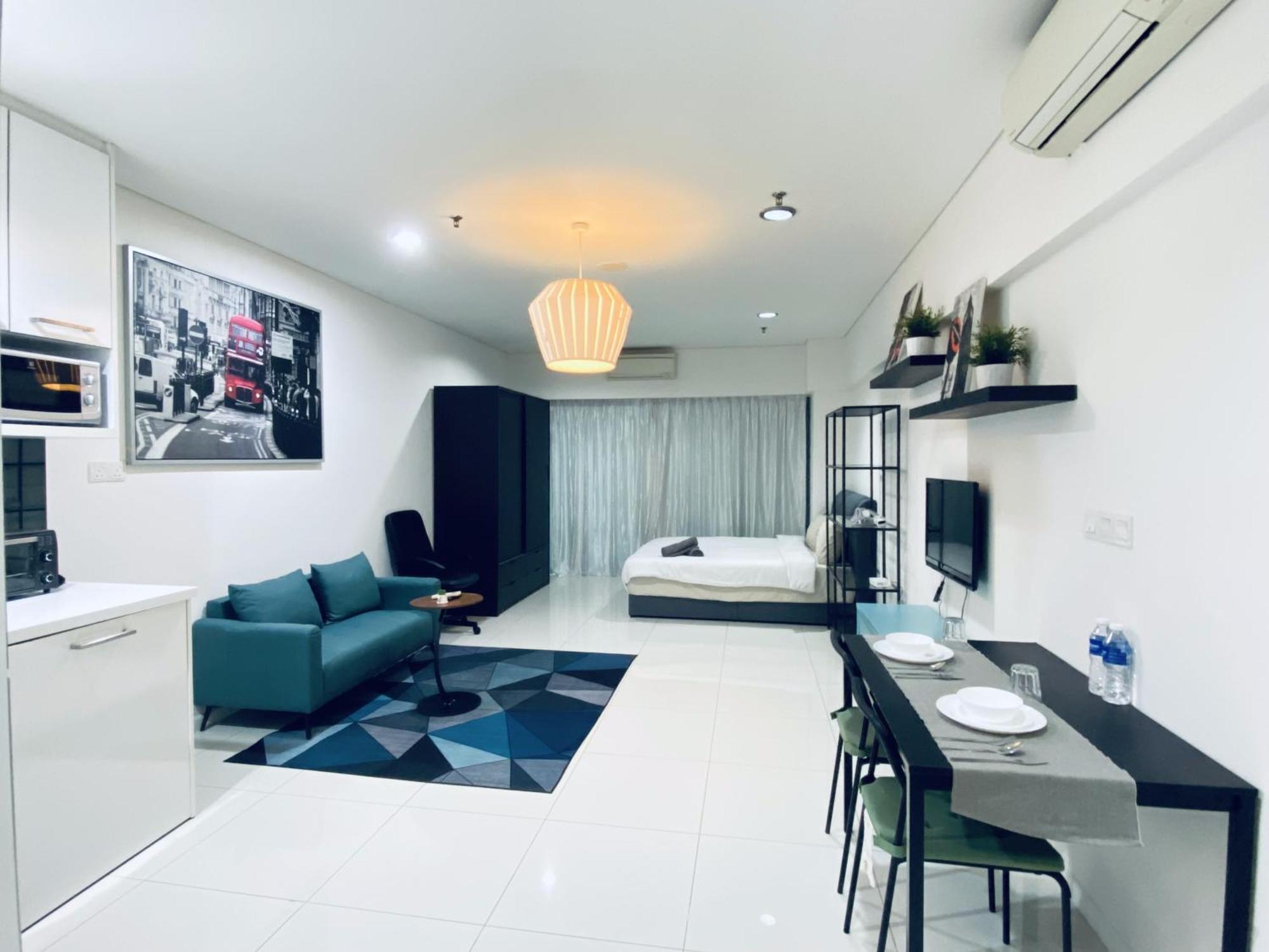 Mercu Summer Suites Klcc By Grihoz Kuala Lumpur Exterior photo