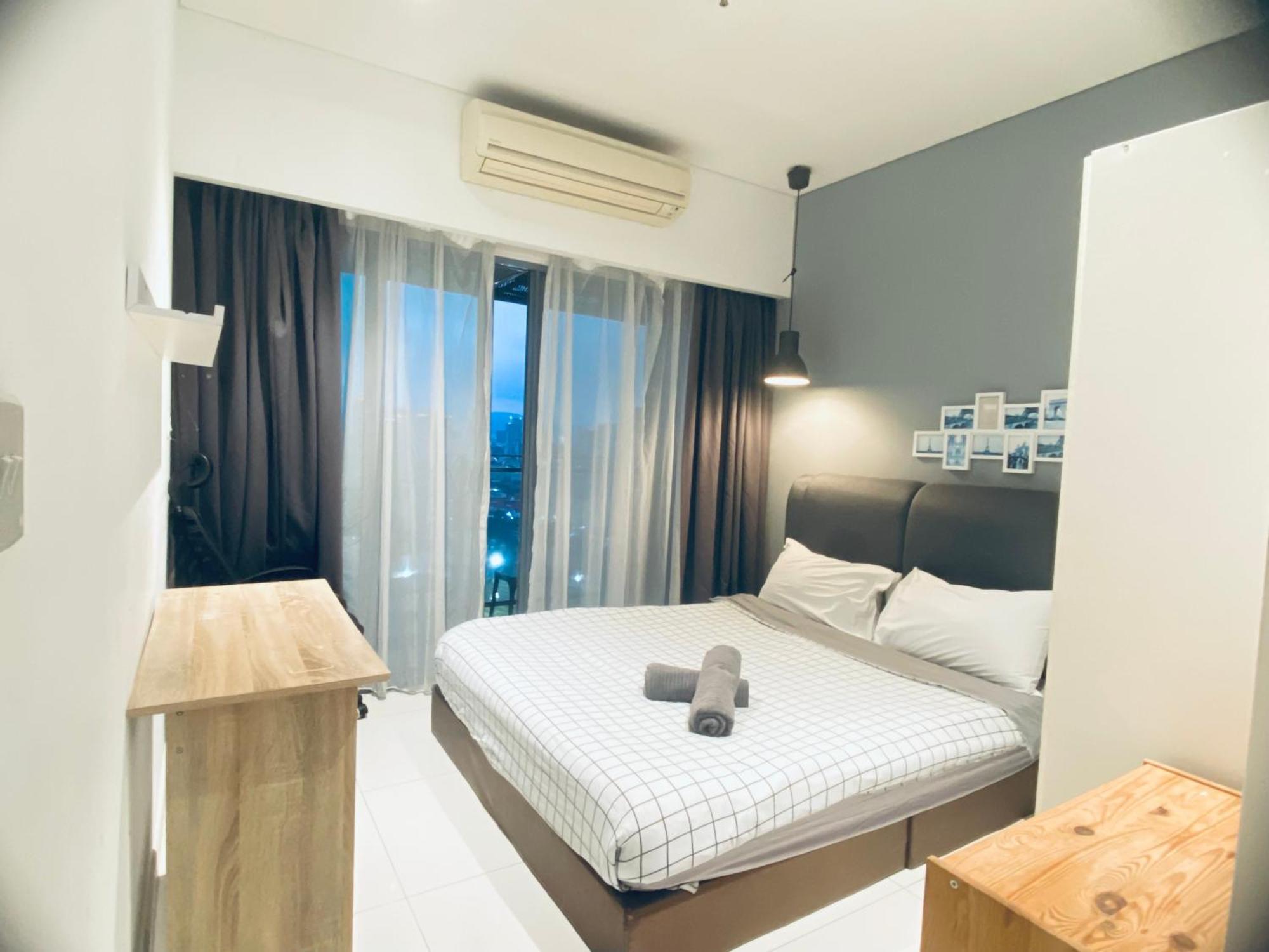 Mercu Summer Suites Klcc By Grihoz Kuala Lumpur Room photo